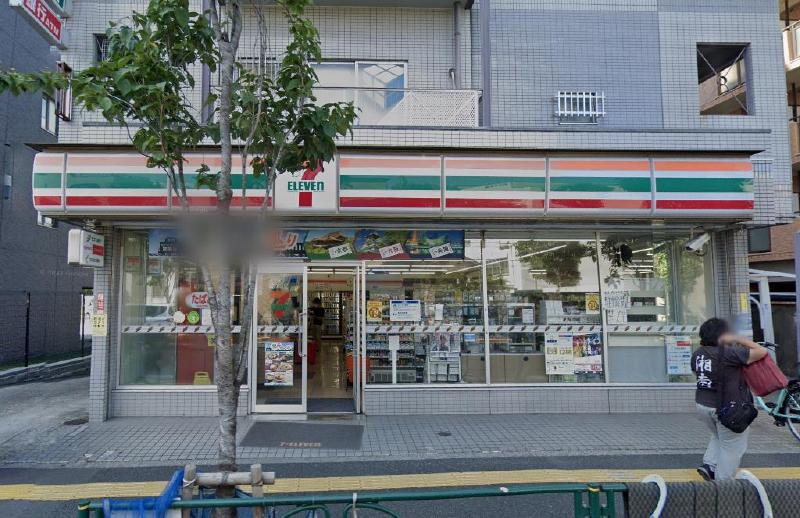 コンビニ　セブンイレブン（コンビニ）まで270m