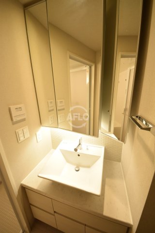 洗面設備　ブランズ大阪本町　独立洗面台