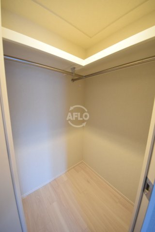 収納　ブランズ大阪本町　ウォークインクローゼット