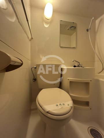 トイレ　RHYTHM江坂町　トイレ