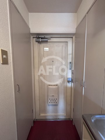 玄関　RHYTHM江坂町　玄関