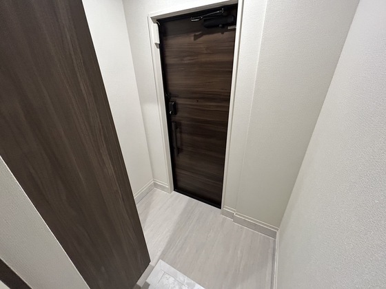 玄関　※別部屋の写真です
