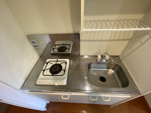 キッチン　ガスコンロ付きのキッチンです♪