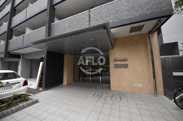 エントランス　トレヴァンス梅田　エントランス