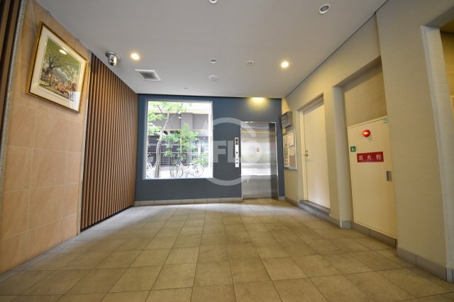 ロビー　トレヴァンス梅田　ロビー