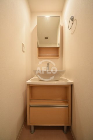 洗面設備　トレヴァンス梅田　独立洗面台