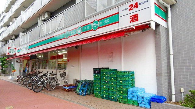 コンビニ　100円ローソン（コンビニ）まで40m