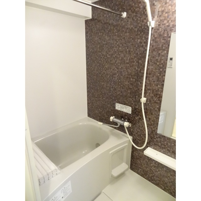 バス・シャワールーム　暖房乾燥機能付！