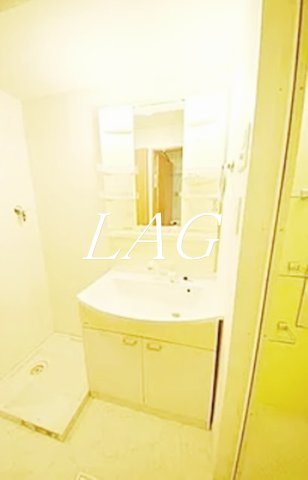 洗面設備　独立洗面台です。