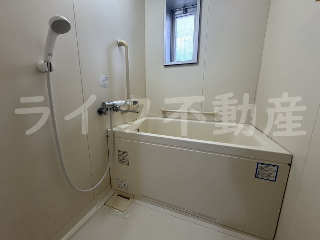 バス・シャワールーム　日々の疲れを癒すお風呂付です