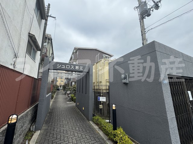 エントランス　建物の内部です