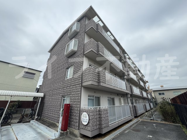 建物外観　外観は落ち着いています