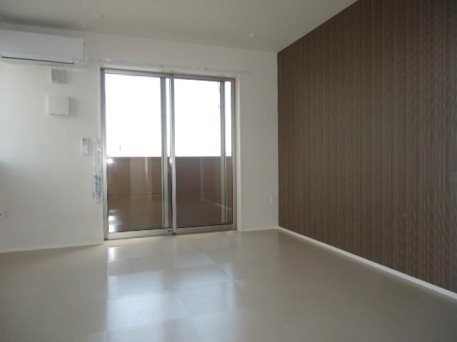 居室・リビング　室内