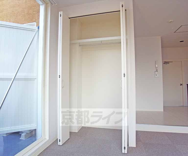 収納　真っ白の収納です。