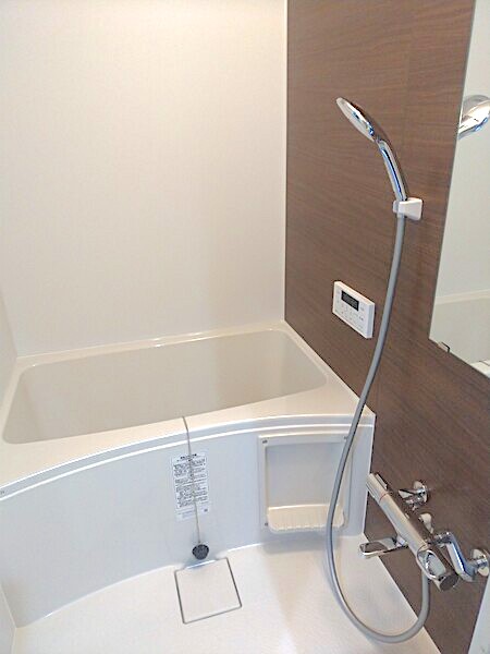 バス・シャワールーム　浴室