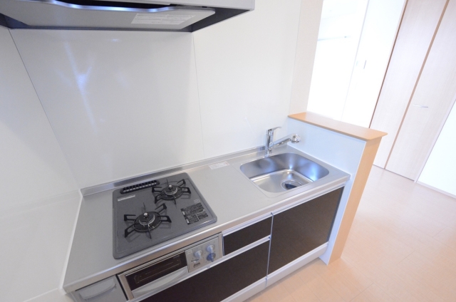 キッチン　２口ガスコンロ付きのシステムキッチンです！