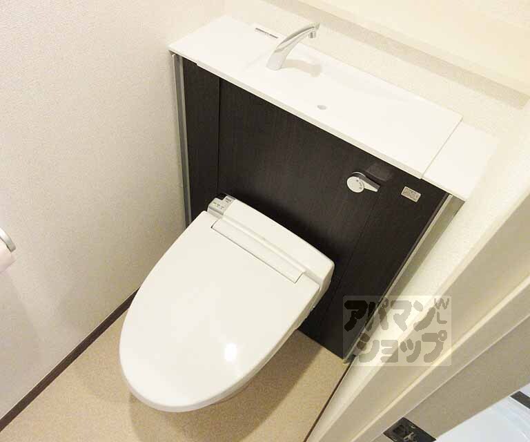 トイレ　お洒落で綺麗なキッチンです