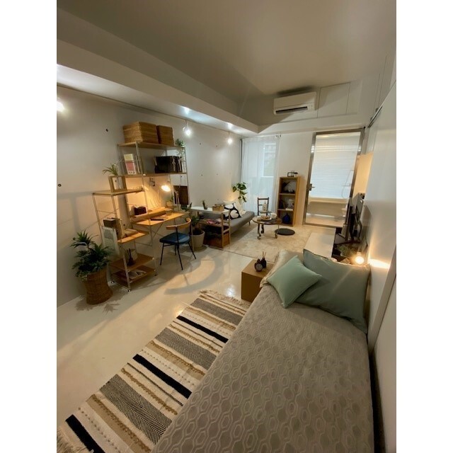 居室・リビング　引渡し時、家具の設置はございません。