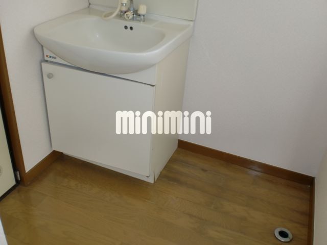 洗面設備　シャンプードレッサー完備。