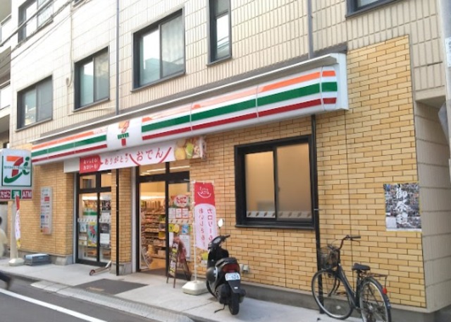 コンビニ　セブンイレブン西池袋3丁目店（コンビニ）まで628m