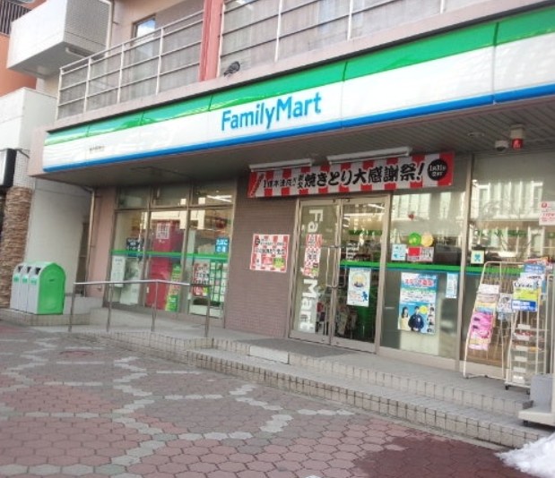 コンビニ　ファミリーマート 亀戸駅南店（コンビニ）まで424m