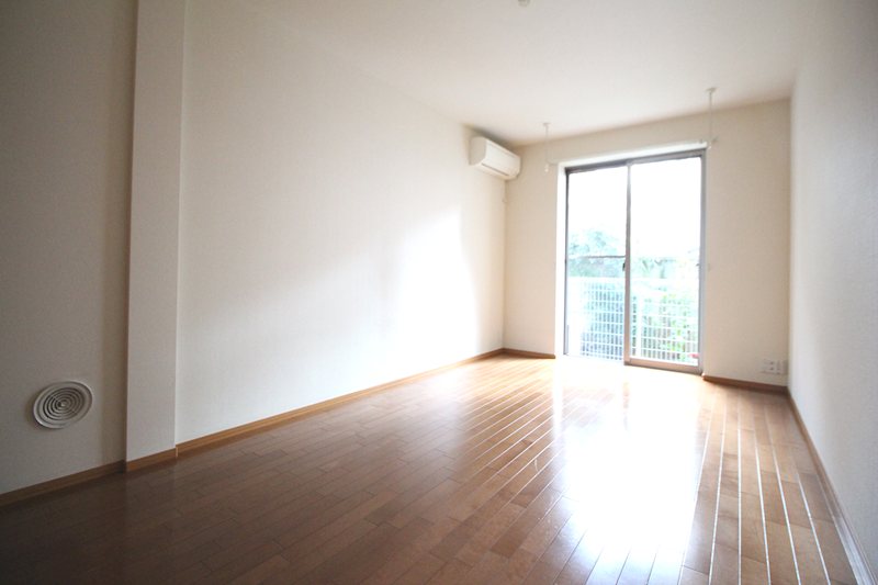 居室・リビング　別号室の参考写真です。