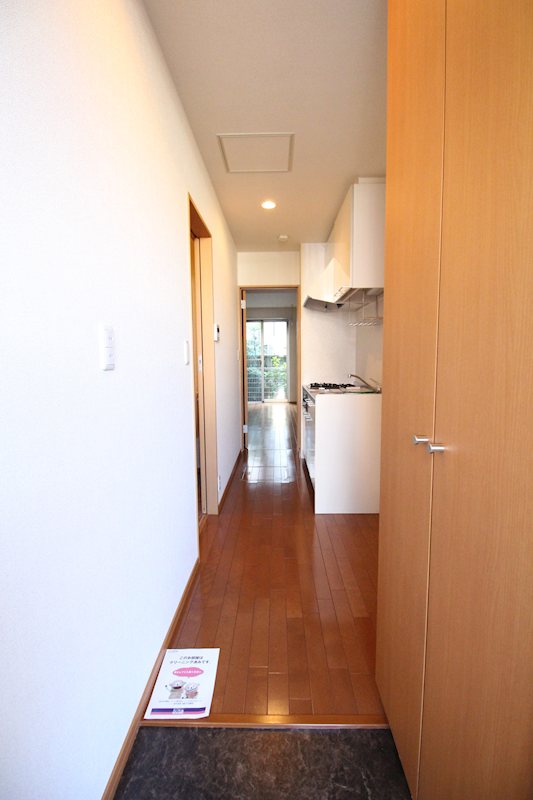 玄関　別号室の参考写真です。