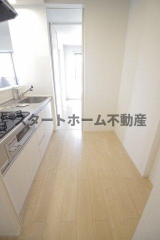 居室・リビング　こちらのリビングで趣味の時間をお楽しみください