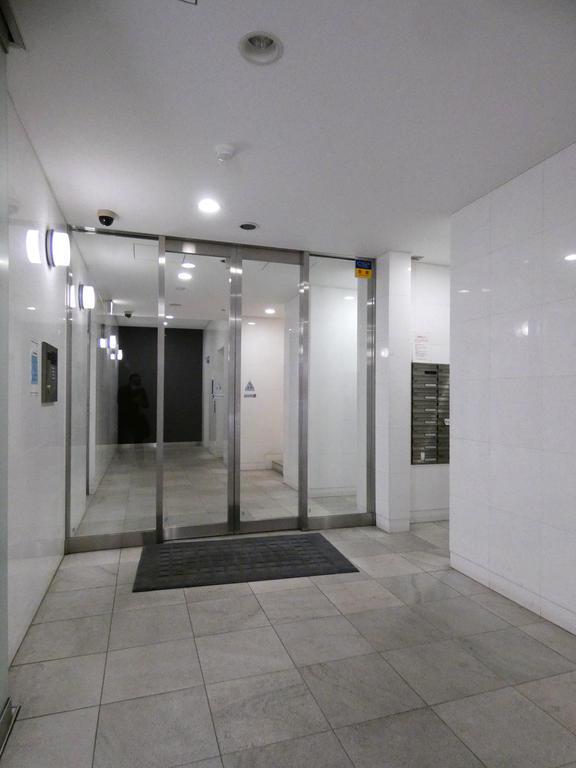 エントランス　エントランス