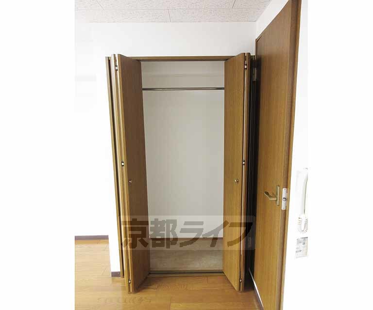 収納　洋服など収納出来ますね・