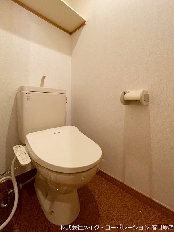 トイレ　写真は同型タイプ
