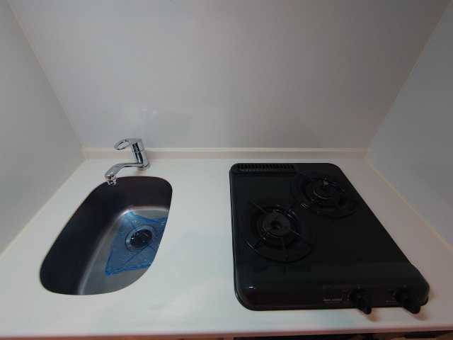 キッチン　※参考写真です。同じ間取りの別部屋になります。