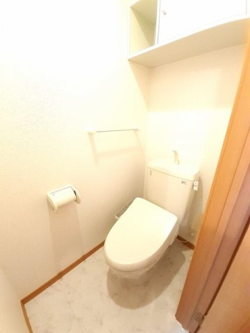 トイレ　清潔感のあるトイレです