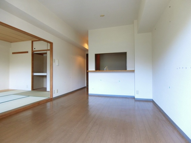 居室・リビング　リビング