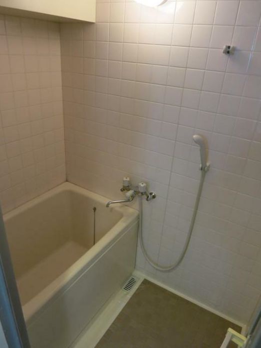 バス・シャワールーム　日々の疲れを癒すお風呂付です