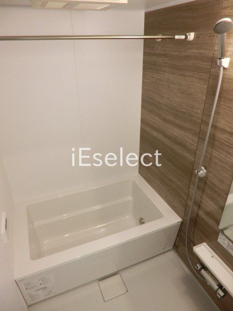 バス・シャワールーム　便利な追い焚き機能や浴室乾燥機付き