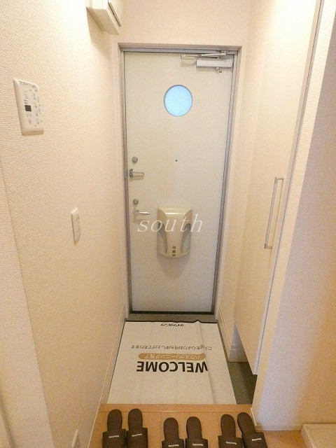 玄関　シューズＢＯＸ付きの玄関