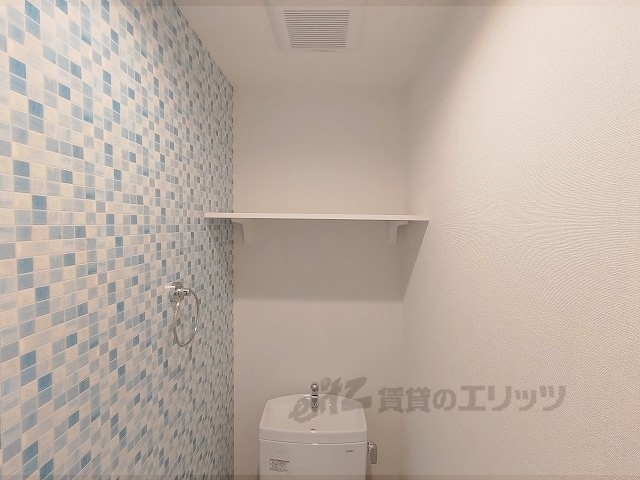 玄関　収納上部