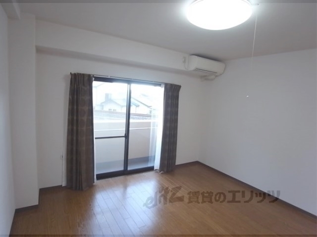 居室・リビング　居室