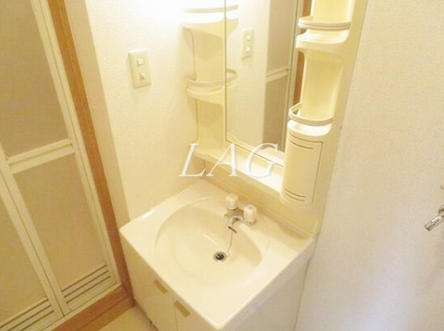 洗面設備　洗面台です。