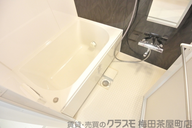 バス・シャワールーム　浴槽