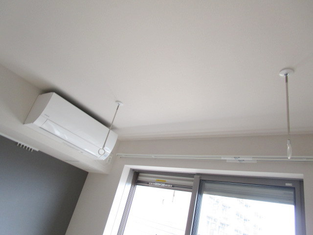 その他設備　★室内物干しフック★エアコン★