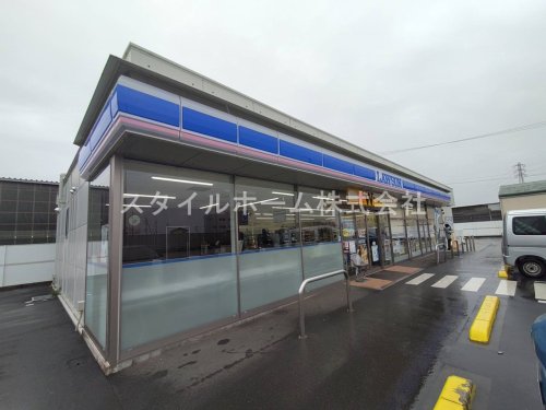 コンビニ　ローソン　豊川下長山町店（コンビニ）まで457m