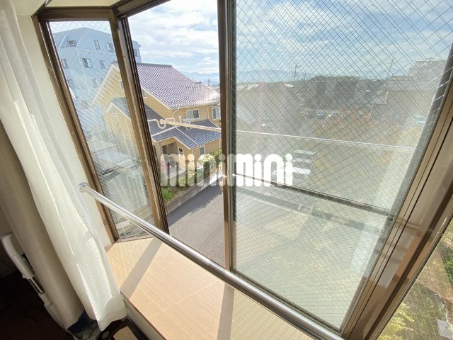 バルコニー　同物件別室のイメージ写真