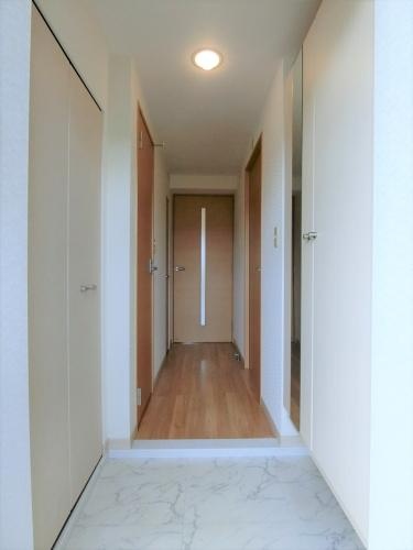 玄関　シューズボックス付きの玄関です★