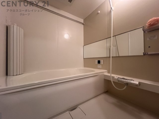 バス・シャワールーム　追い炊き機能・浴室乾燥機付きで便利！