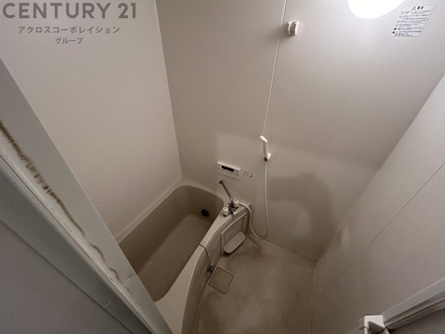 バス・シャワールーム　シンプルで機能的なユニットバスです♪