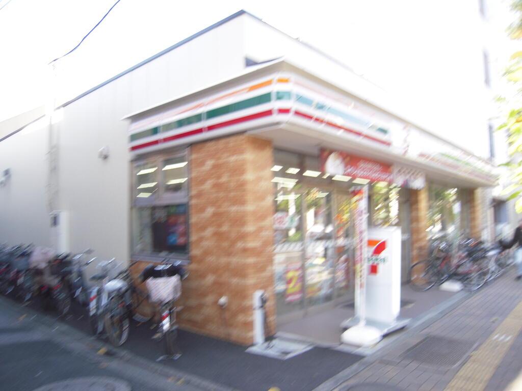 コンビニ　セブンイレブン堀切菖蒲園駅前店（コンビニ）まで242m