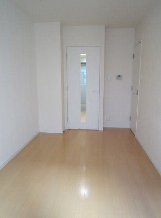 居室・リビング　玄関