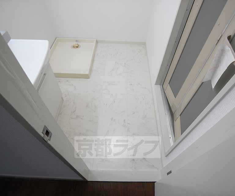 洗面設備　脱衣所です。